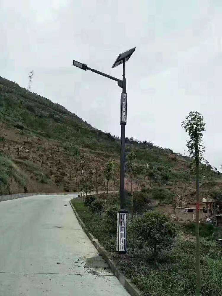 利通区仿古太阳能路灯